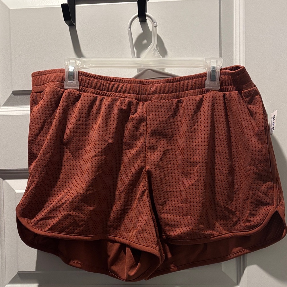 Old Navy Women's Athletic Shorts in Rust